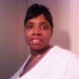 Meet your Posher, Lorine